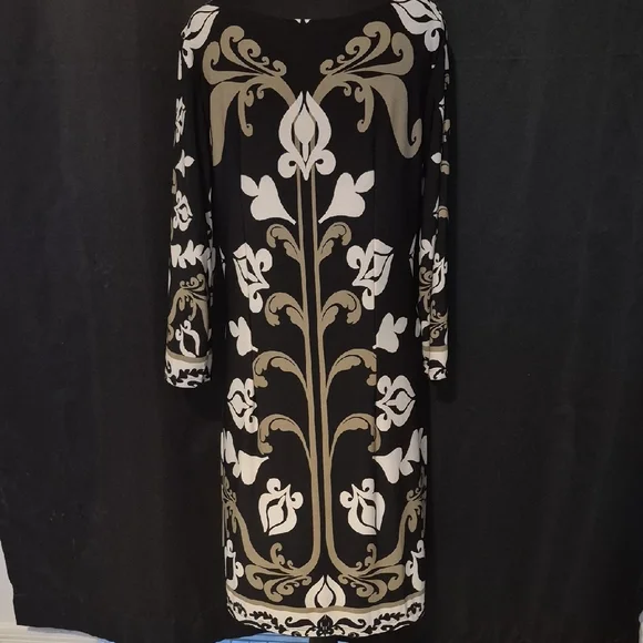 Forever Black and White Long Sleeve Dress - Picture 2 of 3